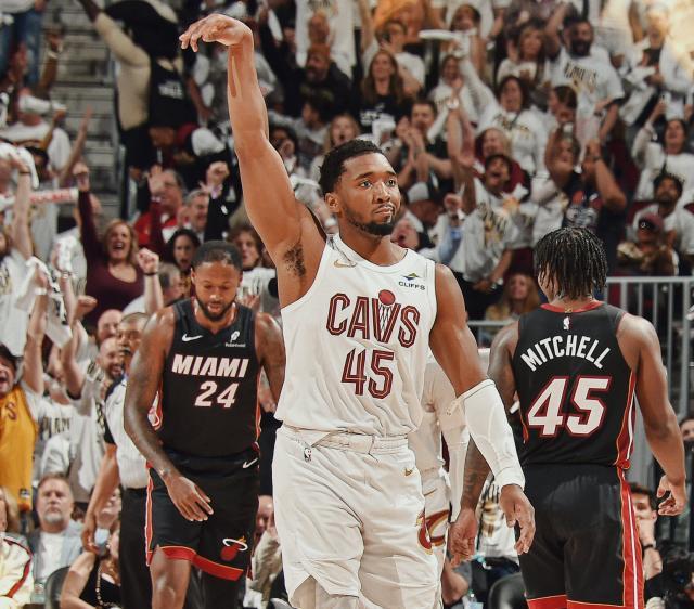 开云体育-Kaiyun Sports-单节三分雨+末节米球王！骑士打破斯波G2逆袭定律