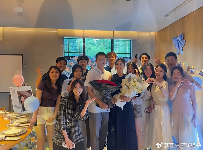 开云体登录-恭喜!30岁中国游泳奥运亚军求婚成功:女友模特身材高挑美丽很般配|闫子贝|覃海洋|蛙泳|教练|全运会_新浪体育_新浪新闻